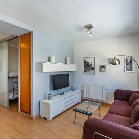 Apartment Candela *